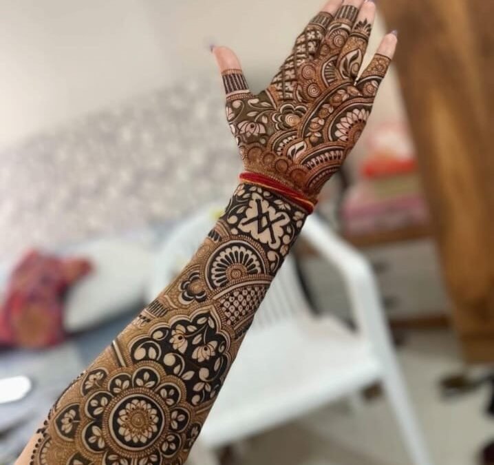 Mehndi artist for destination weddings Udaipur