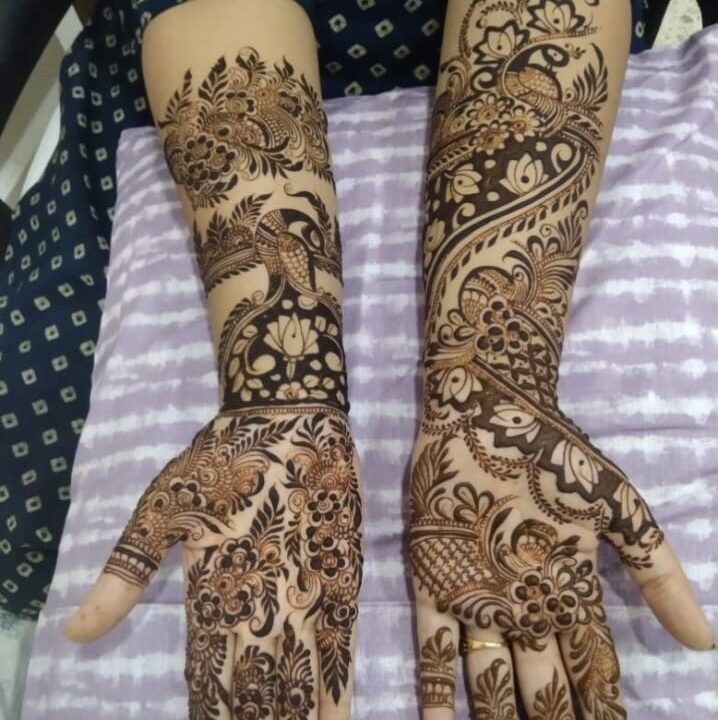 Mehndi artist for foreigners Udaipur